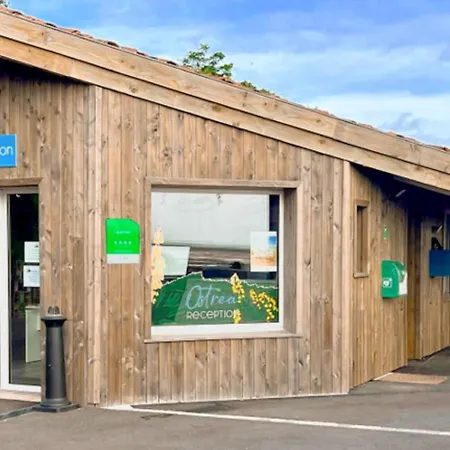 Mobil-home Avec Terrasse Pour 4 Pers, 2 Ch - Api-1-52-1534 Dolus d'Oléron